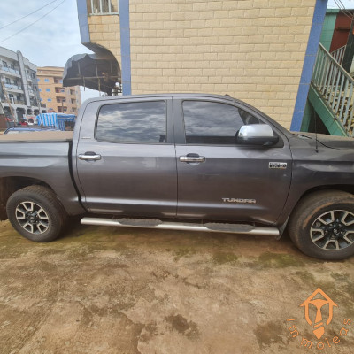 TOYOTA TUNDRA